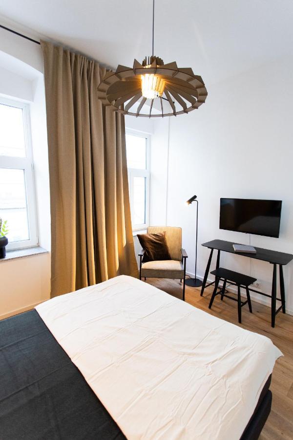 Stilvolle Wohnung mit ruhig gelegenem Balkon Wien Exterior foto