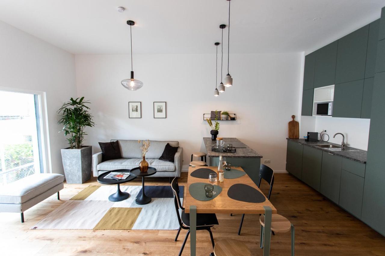 Stilvolle Wohnung mit ruhig gelegenem Balkon Wien Exterior foto